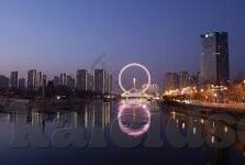 果冻传媒潘甜甜多少岁-潘甜甜与果冻传媒，青春的色彩与行业的探索